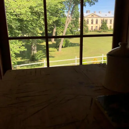 Manor Unique *