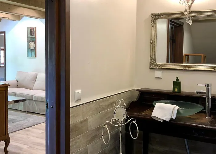 Manor Unique Ontika Asundus